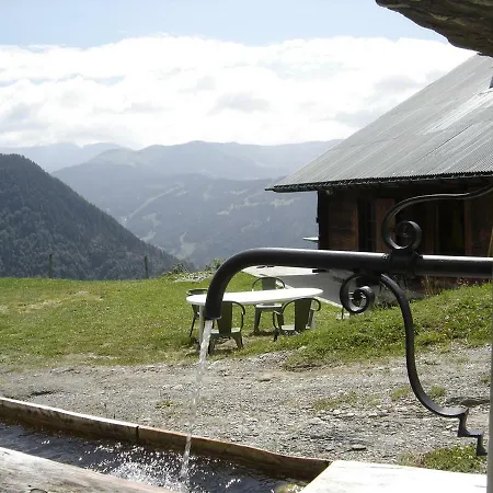 Reine Des Aravis - Isole Chalet